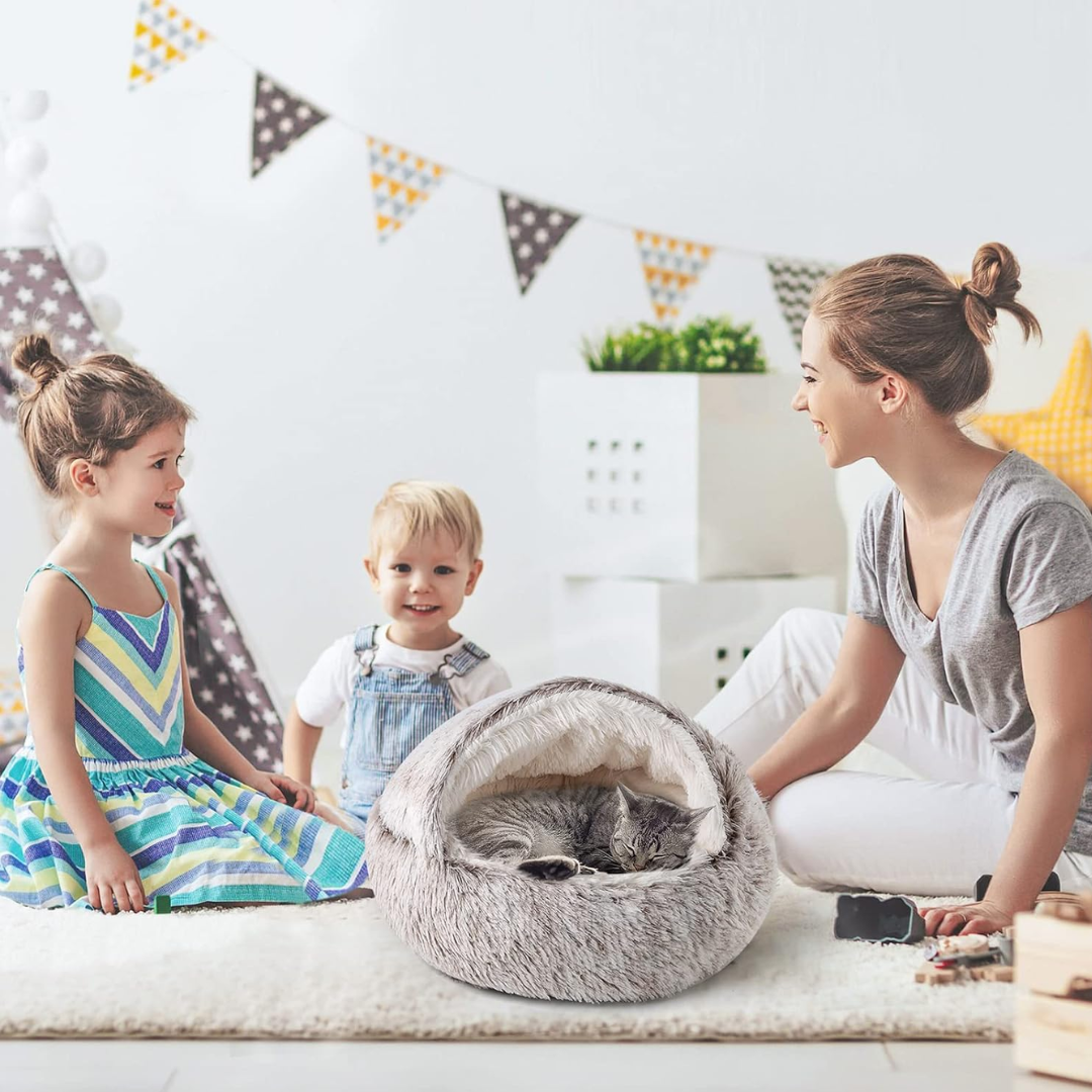 Calming Hooded Cat Bed – Anti-Anxiety Plush Cave & Self-Warming Nest