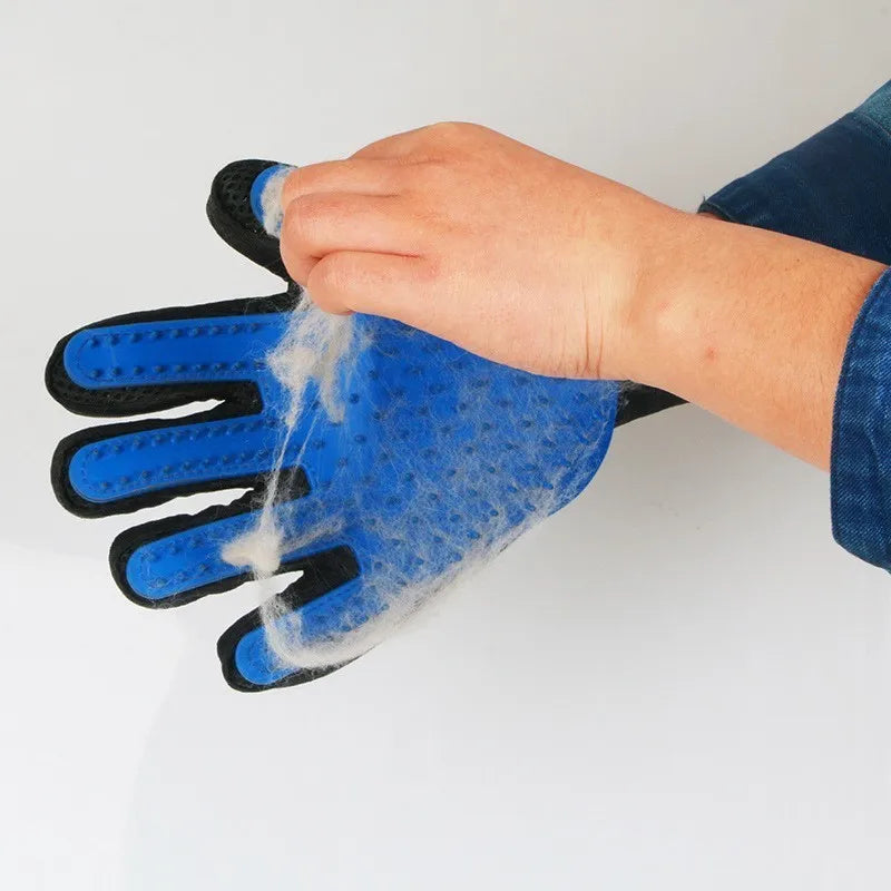 5-Finger Deshedding Grooming Glove – Gentle Massage & Hair Remover