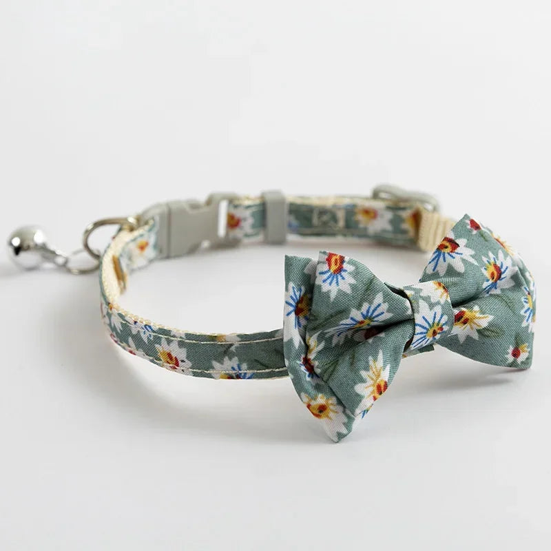 Daisy Floral Breakaway Cat Collar – Soft Cotton Bowknot & Bell